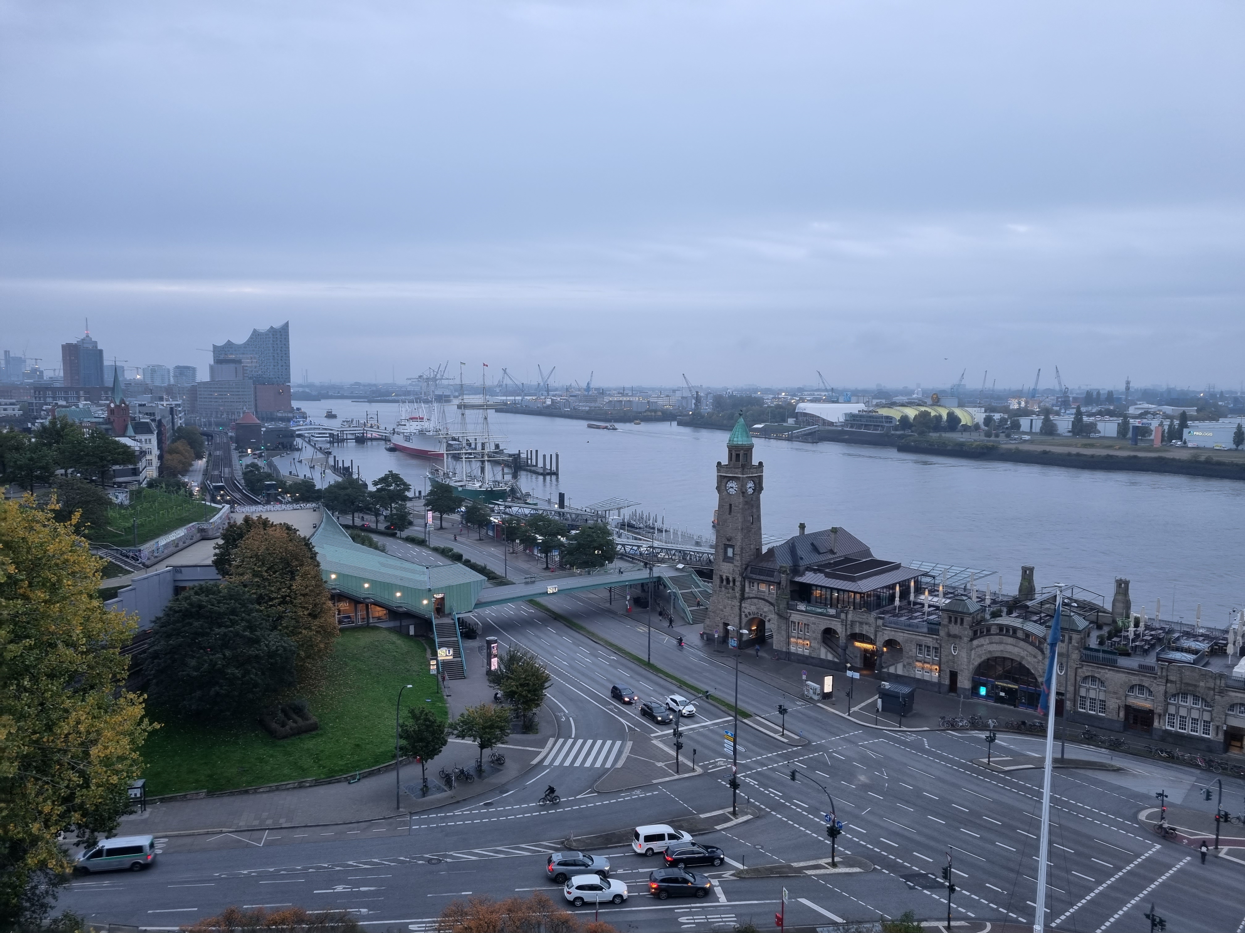 Hamburg 26 October 23 - 18