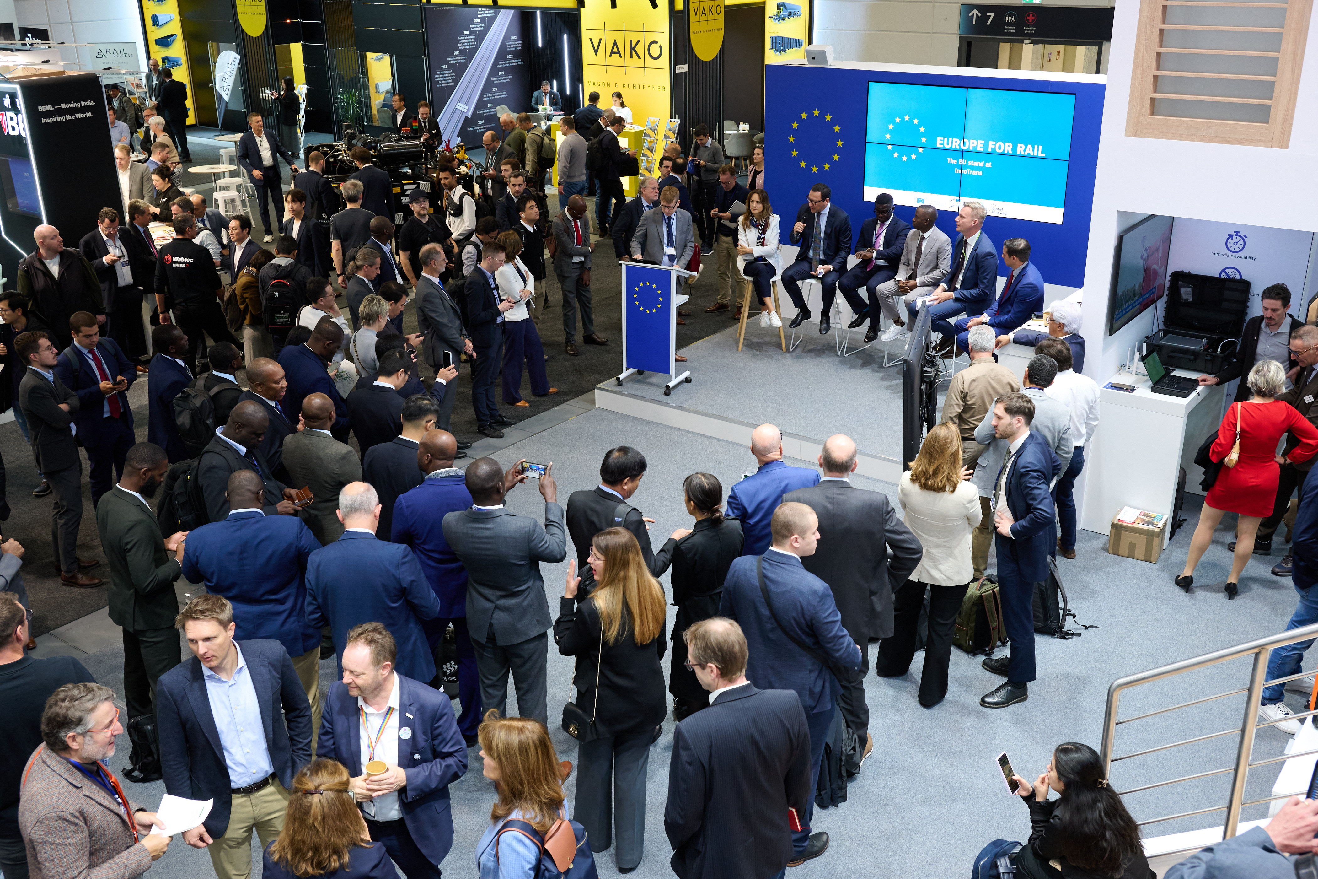Signature of the cooperation agreement and panel discussion at InnoTrans 2026 © European Union Agency for Railways 