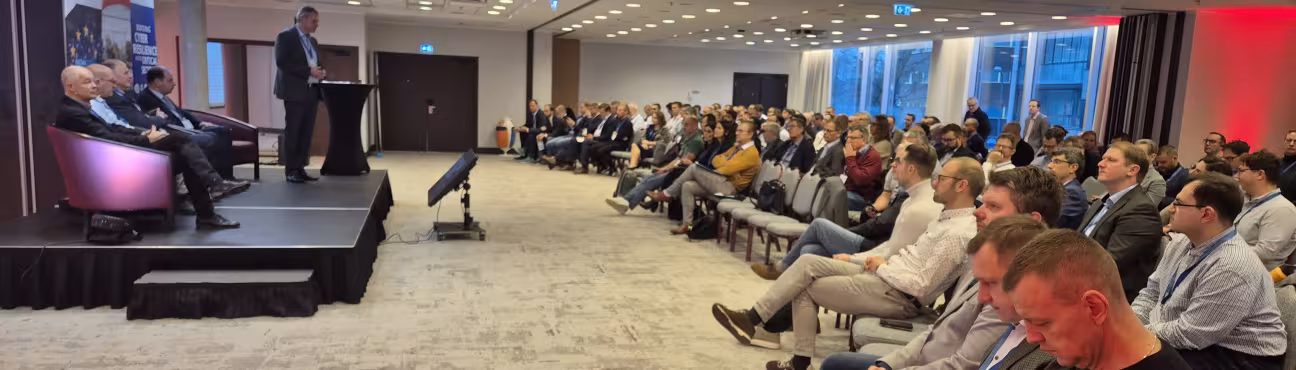 5CR - 20251202_092546 carousel