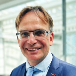 Hinne J.Y. Groot